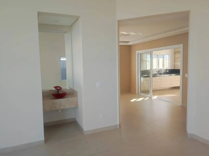Casa de Condomínio com 3 quartos para alugar, 411m2 em Votorantim - SP - imagem 6 Foto 6 de Casa de Condomínio com 3 quartos para alugar, 411m2 em Votorantim - SP