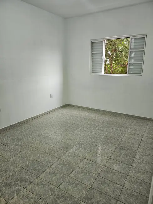 Foto 3 de Casa com 2 quartos para alugar em Vila Fiori, Sorocaba - SP