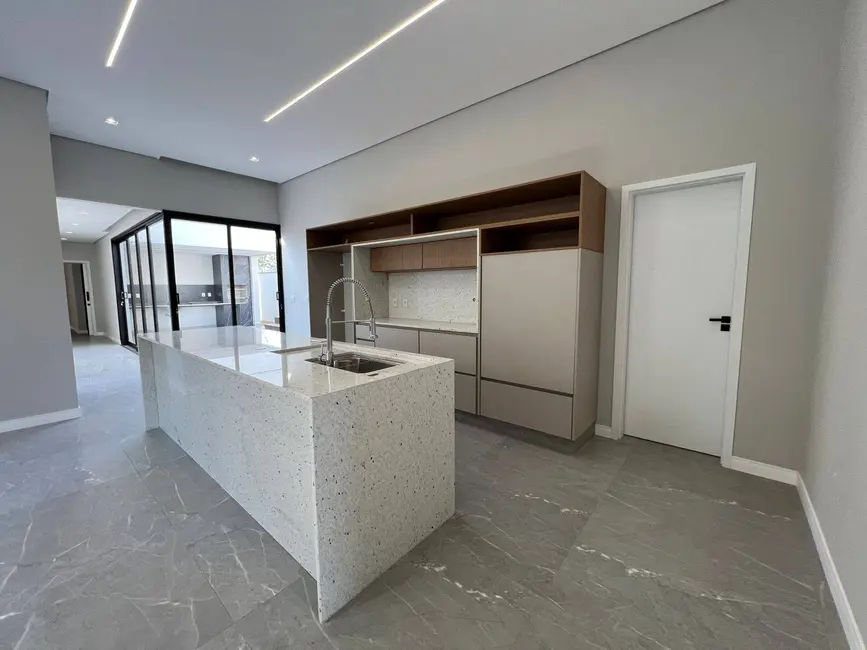 Casa de Condomínio com 3 quartos à venda, 409m2 em Votorantim - SP - imagem 4 Foto 4 de Casa de Condomínio com 3 quartos à venda, 409m2 em Votorantim - SP