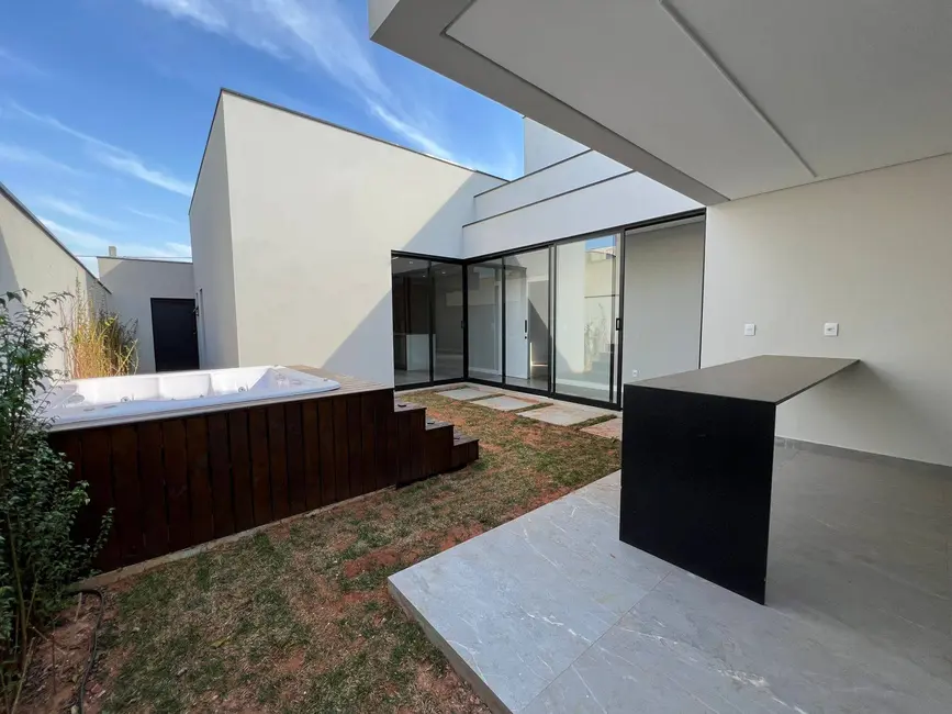 Casa de Condomínio com 3 quartos à venda, 409m2 em Votorantim - SP - imagem 8 Foto 8 de Casa de Condomínio com 3 quartos à venda, 409m2 em Votorantim - SP