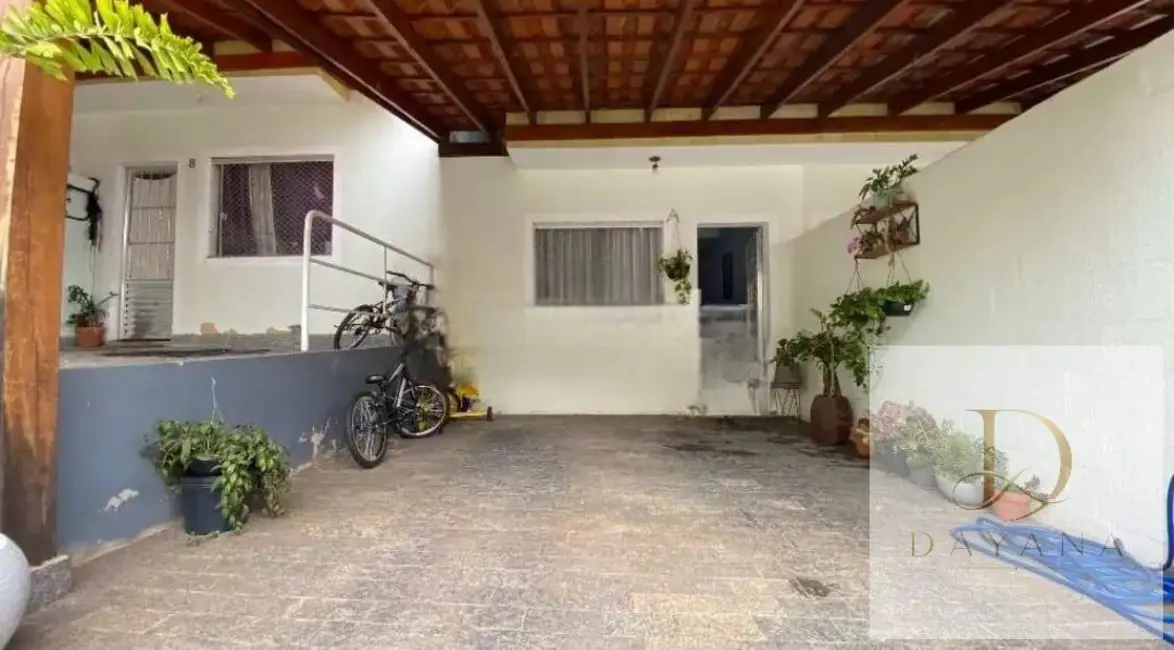 Casa de Condomínio com 2 quartos à venda, 105m2 em Lopes de Oliveira, Sorocaba - SP - imagem 3 Foto 3 de Casa de Condomínio com 2 quartos à venda, 105m2 em Lopes de Oliveira, Sorocaba - SP
