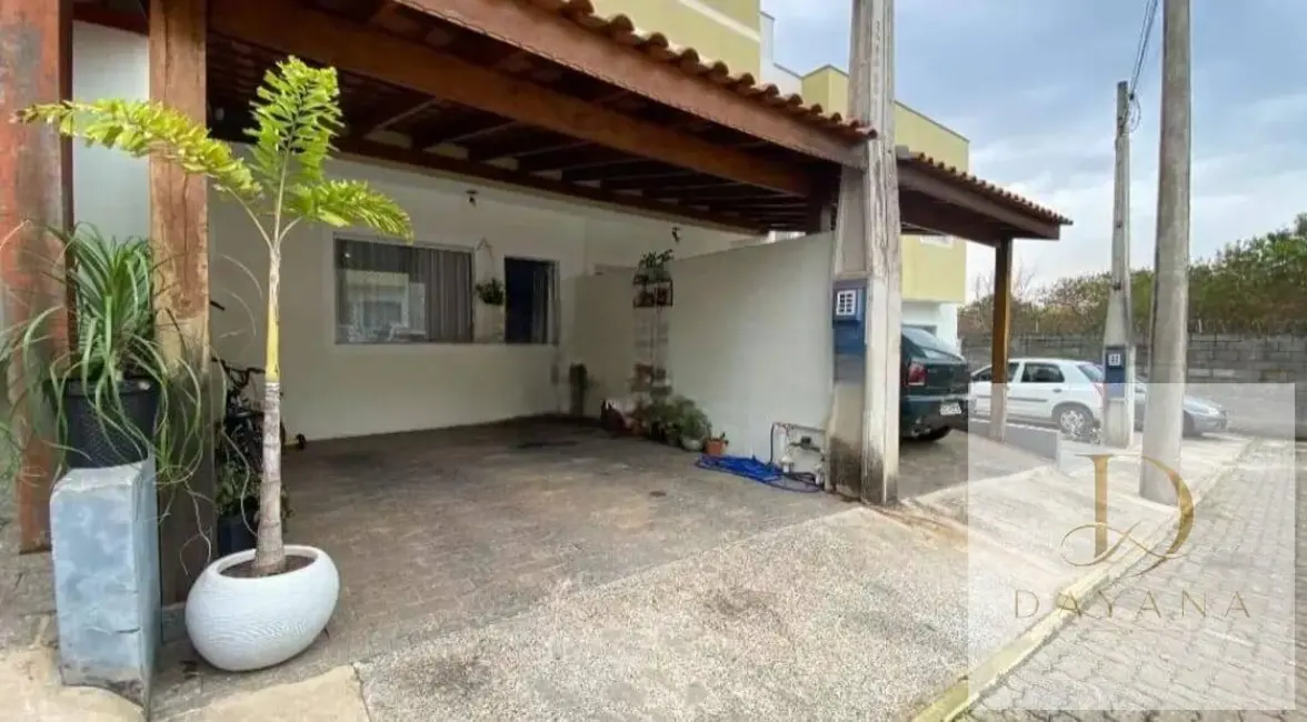 Casa de Condomínio com 2 quartos à venda, 105m2 em Lopes de Oliveira, Sorocaba - SP - imagem 1 Foto 1 de Casa de Condomínio com 2 quartos à venda, 105m2 em Lopes de Oliveira, Sorocaba - SP