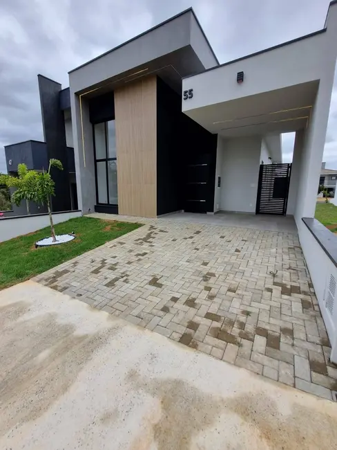 Foto 2 de Casa de Condomínio com 3 quartos à venda e para alugar, 200m2 em Jardim Novo Horizonte, Sorocaba - SP