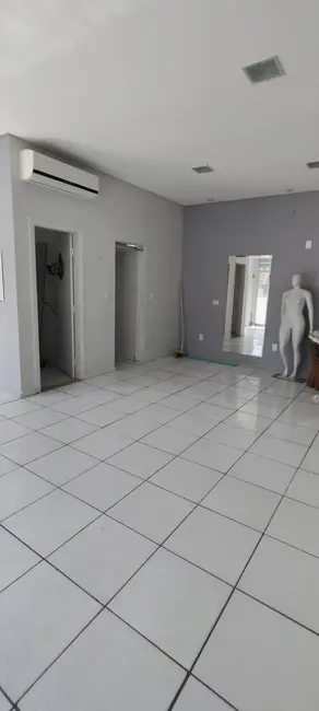 Foto 2 de Sala Comercial para alugar, 30m2 em Jardim Vera Cruz, Sorocaba - SP