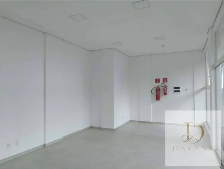 Foto 6 de Sala Comercial à venda e para alugar, 44m2 em Chácaras Reunidas São Jorge, Sorocaba - SP