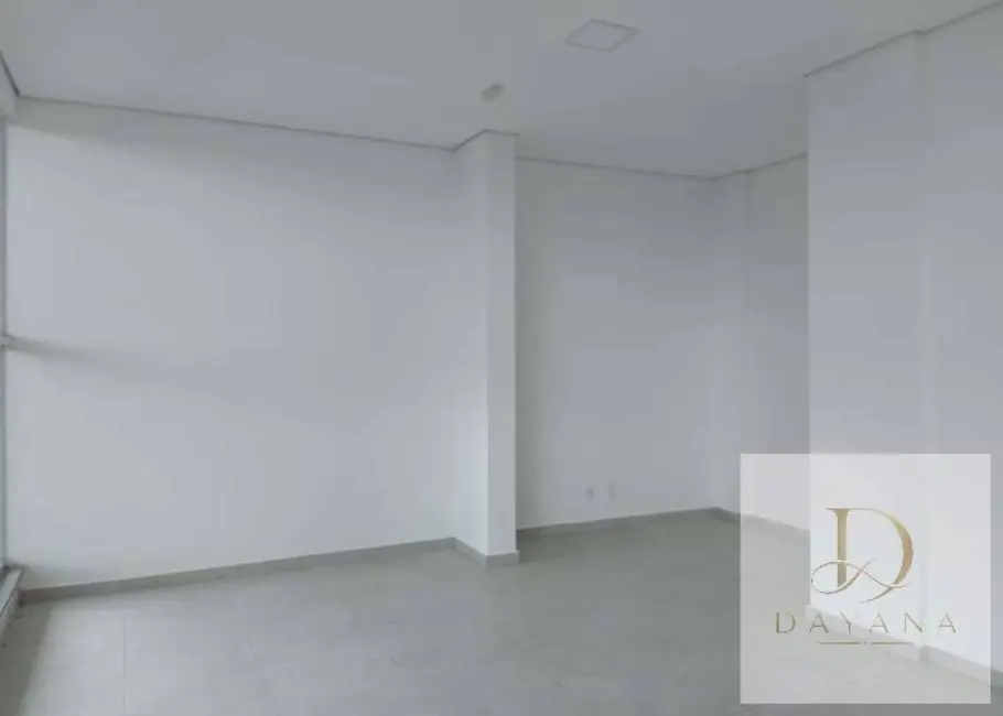 Foto 5 de Sala Comercial à venda e para alugar, 44m2 em Chácaras Reunidas São Jorge, Sorocaba - SP