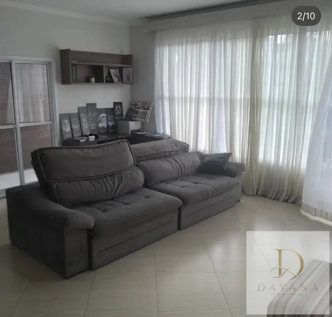Casa de Condomínio com 3 quartos à venda, 272m2 em Parque Residencial Villa dos Inglezes, Sorocaba - SP - imagem 6 Foto 6 de Casa de Condomínio com 3 quartos à venda, 272m2 em Parque Residencial Villa dos Inglezes, Sorocaba - SP