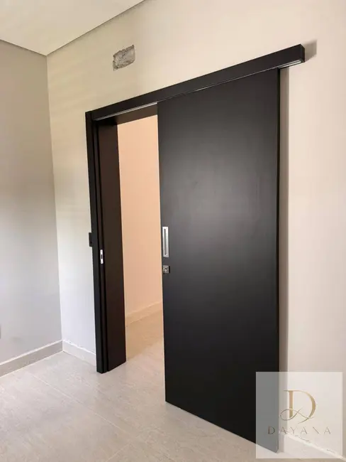 Casa de Condomínio com 2 quartos à venda, 180m2 em Jardim Terras de São Francisco, Sorocaba - SP - imagem 4 Foto 4 de Casa de Condomínio com 2 quartos à venda, 180m2 em Jardim Terras de São Francisco, Sorocaba - SP
