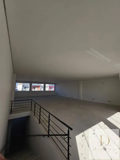 Sala Comercial à venda e para alugar, 300m2 em Wanel Ville, Sorocaba - SP - imagem 9 Foto 9 de Sala Comercial à venda e para alugar, 300m2 em Wanel Ville, Sorocaba - SP