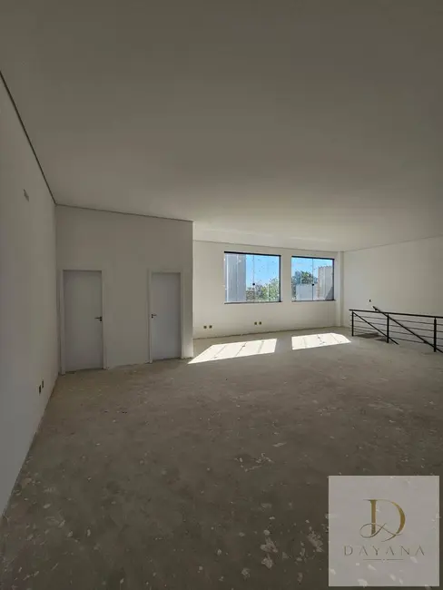 Sala Comercial à venda e para alugar, 300m2 em Wanel Ville, Sorocaba - SP - imagem 3 Foto 3 de Sala Comercial à venda e para alugar, 300m2 em Wanel Ville, Sorocaba - SP