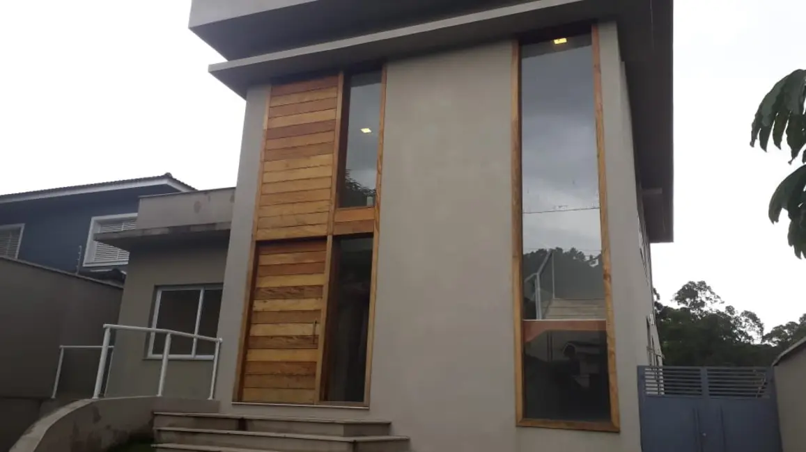 Foto 1 de Casa com 4 quartos à venda, 700m2 em Parque dos Príncipes, São Paulo - SP