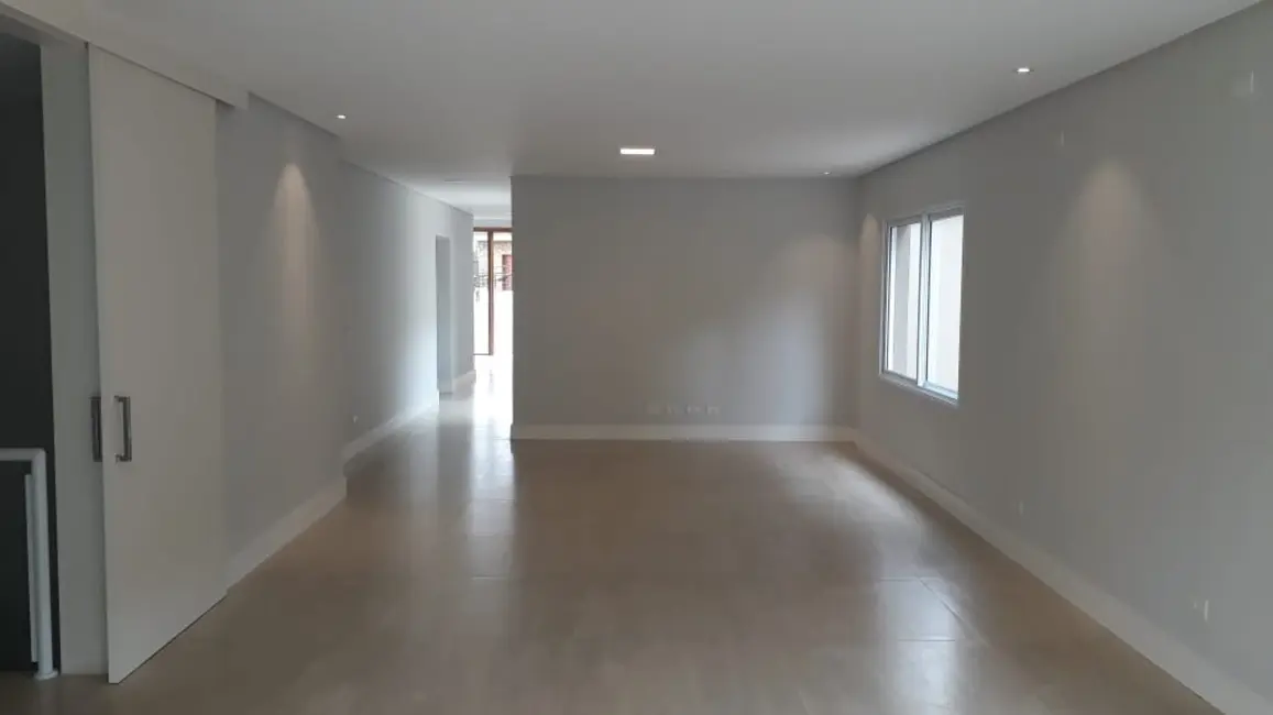 Foto 6 de Casa com 4 quartos à venda, 700m2 em Parque dos Príncipes, São Paulo - SP