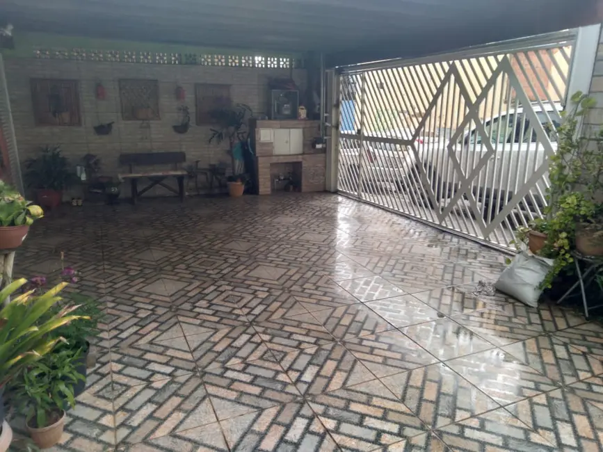 Foto 2 de Casa com 3 quartos à venda, 141m2 em Jardim Ester Yolanda, São Paulo - SP