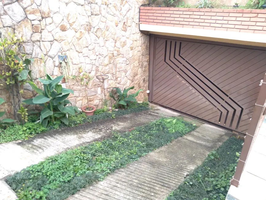 Casa com 3 quartos à venda, 200m2 em Parque Ipê, São Paulo - SP - imagem 2 Foto 2 de Casa com 3 quartos à venda, 200m2 em Parque Ipê, São Paulo - SP