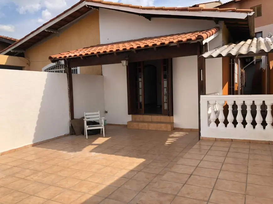 Foto 8 de Casa com 2 quartos à venda, 127m2 em Parque Ipê, São Paulo - SP