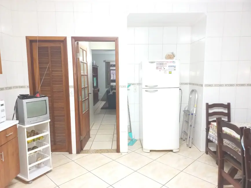 Foto 6 de Casa com 2 quartos à venda, 135m2 em Parque Ipê, São Paulo - SP