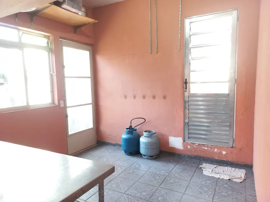 Casa com 4 quartos à venda, 140m2 em Jardim João XXIII, São Paulo - SP - imagem 2 Foto 2 de Casa com 4 quartos à venda, 140m2 em Jardim João XXIII, São Paulo - SP