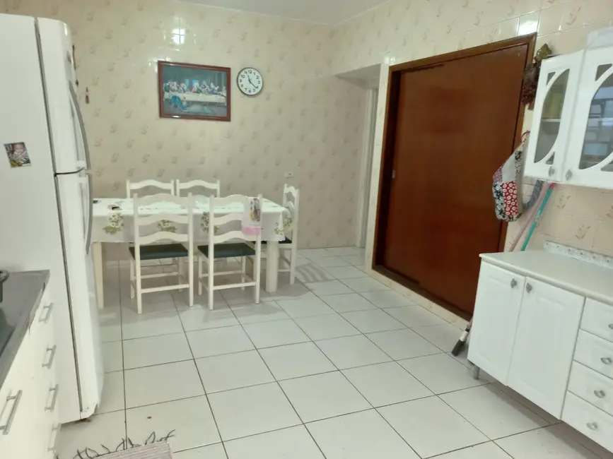 Casa com 3 quartos à venda, 270m2 em Parque Ipê, São Paulo - SP - imagem 5 Foto 5 de Casa com 3 quartos à venda, 270m2 em Parque Ipê, São Paulo - SP