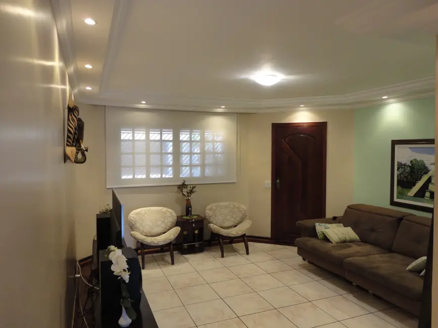 Foto 2 de Casa com 3 quartos à venda, 135m2 em Parque Ipê, São Paulo - SP