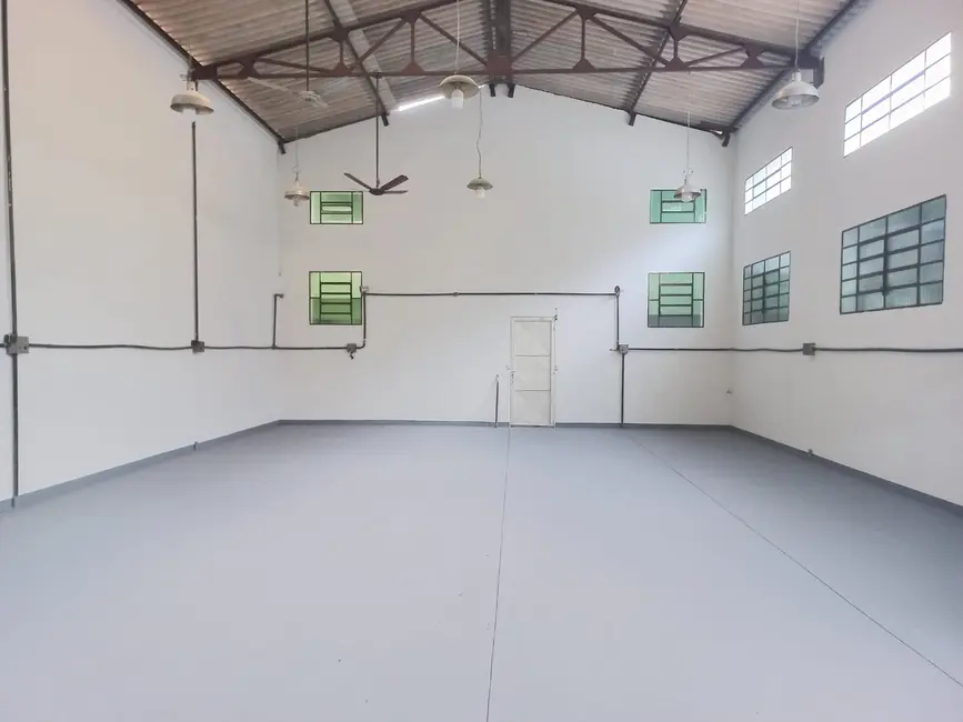 Armazém / Galpão para alugar, 115m2 em Parque Ipê, São Paulo - SP - imagem 2 Foto 2 de Armazém / Galpão para alugar, 115m2 em Parque Ipê, São Paulo - SP