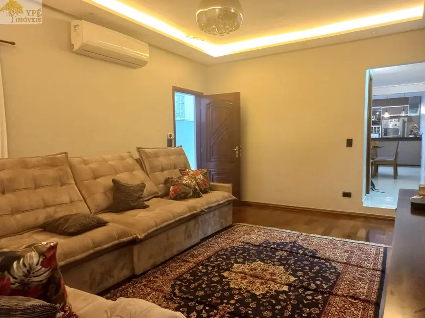 Foto 2 de Casa com 3 quartos à venda, 200m2 em Parque Ipê, São Paulo - SP