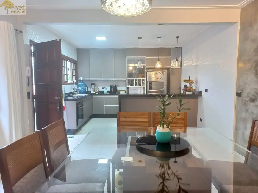 Foto 6 de Casa com 3 quartos à venda, 200m2 em Parque Ipê, São Paulo - SP