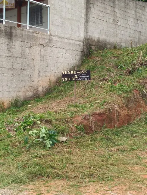 Foto 2 de Terreno / Lote à venda, 250m2 em Cotia - SP