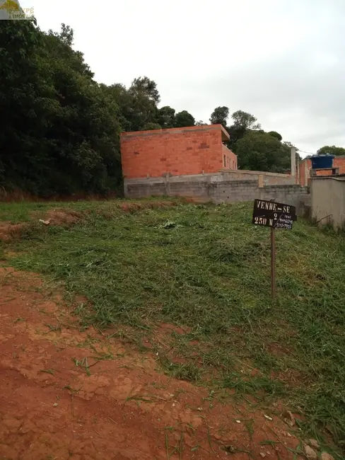 Foto 1 de Terreno / Lote à venda, 250m2 em Cotia - SP
