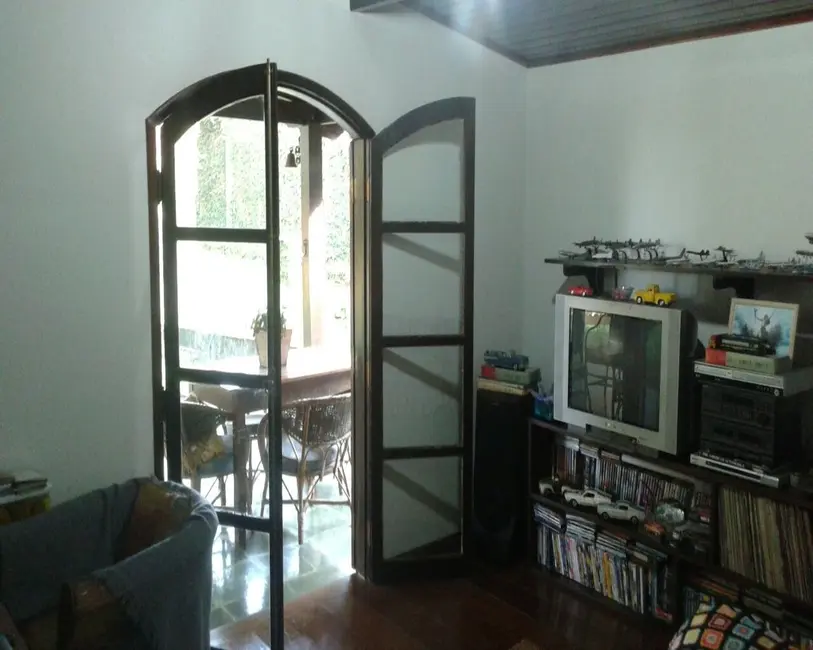 Foto 7 de Chácara com 5 quartos à venda, 3600m2 em Jardim Magaly, Embu Das Artes - SP