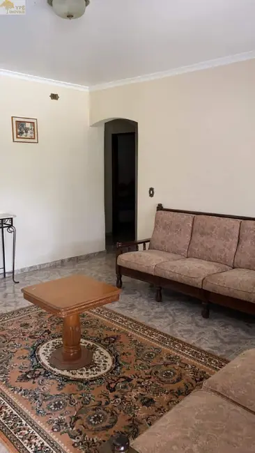 Chácara com 3 quartos à venda, 2000m2 em Ibiuna - SP - imagem 4 Foto 4 de Chácara com 3 quartos à venda, 2000m2 em Ibiuna - SP