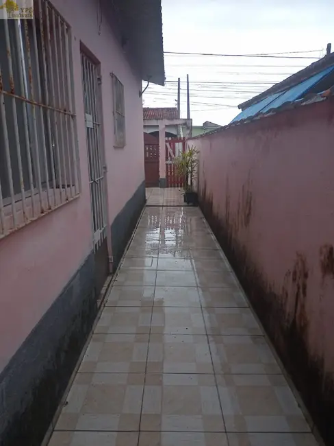 Foto 5 de Casa com 2 quartos à venda, 90m2 em Itanhaem - SP