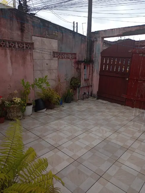 Foto 4 de Casa com 2 quartos à venda, 90m2 em Itanhaem - SP