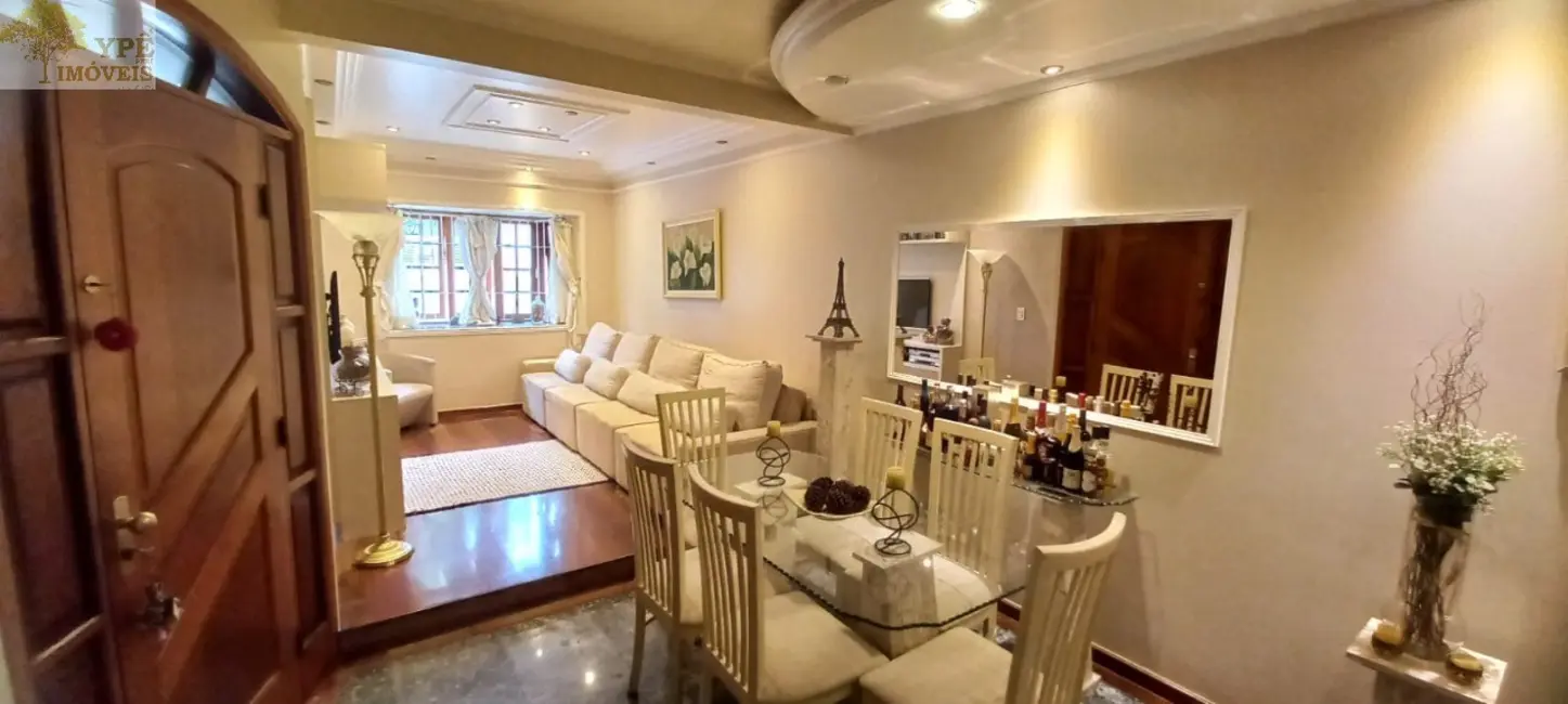 Foto 1 de Casa com 4 quartos à venda, 210m2 em Parque Ipê, São Paulo - SP