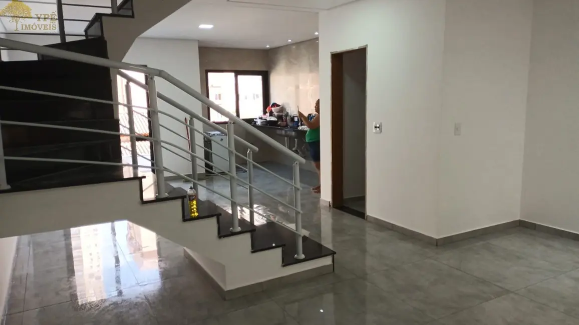 Casa com 3 quartos à venda, 180m2 em Portais (Polvilho), Cajamar - SP - imagem 4 Foto 4 de Casa com 3 quartos à venda, 180m2 em Portais (Polvilho), Cajamar - SP