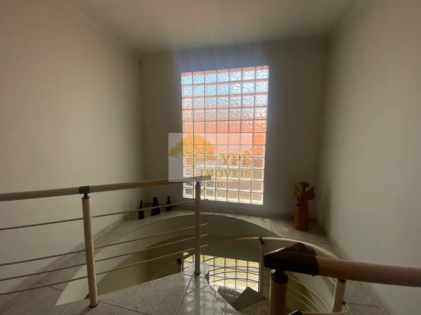 Foto 3 de Casa com 4 quartos à venda, 430m2 em Jardim Leonor, São Paulo - SP