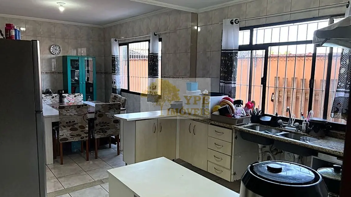 Foto 5 de Casa com 3 quartos à venda, 180m2 em Parque Ipê, São Paulo - SP