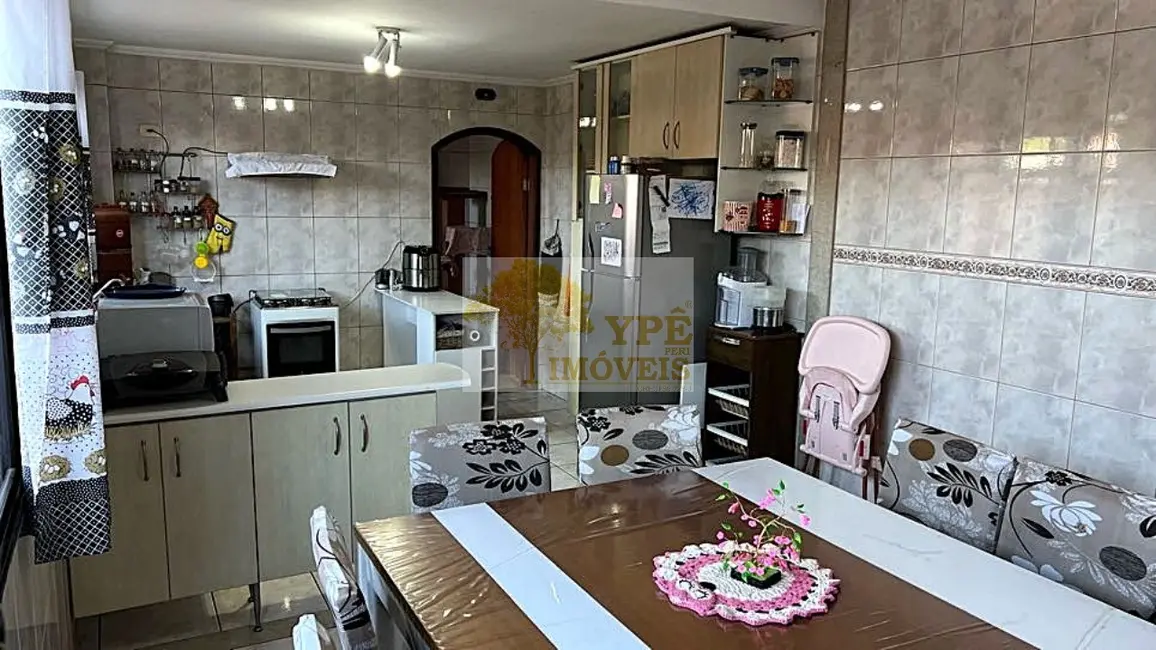 Foto 7 de Casa com 3 quartos à venda, 180m2 em Parque Ipê, São Paulo - SP