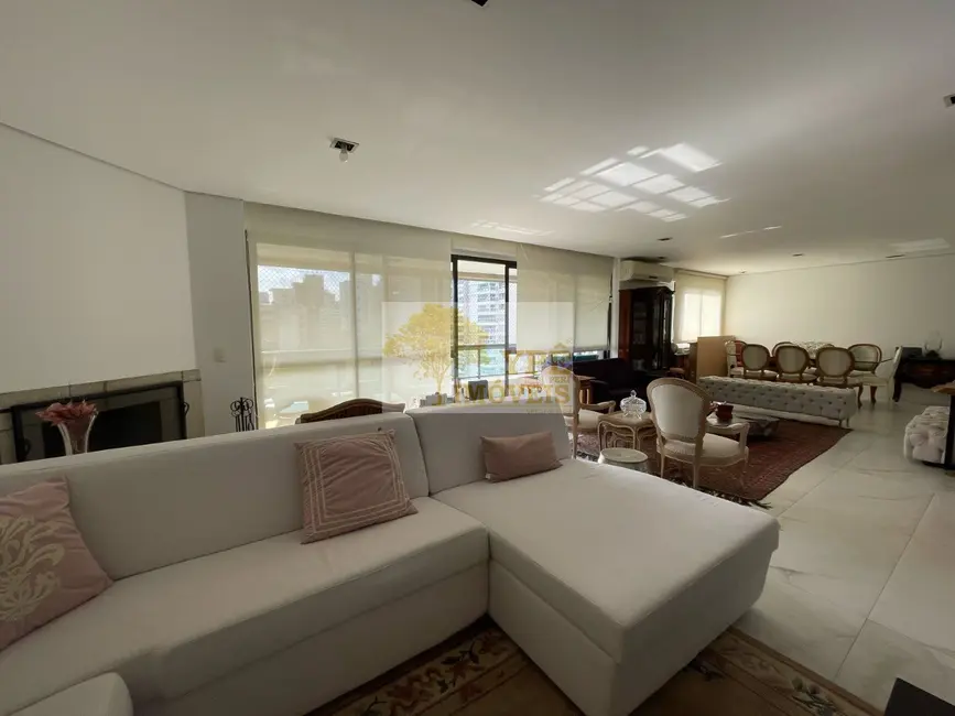 Foto 6 de Apartamento com 4 quartos à venda, 225m2 em Vila Suzana, São Paulo - SP