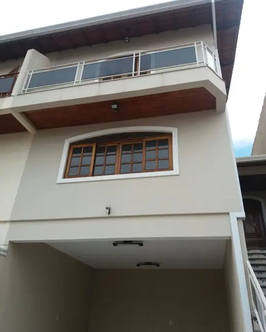 Foto 4 de Casa com 3 quartos à venda, 135m2 em Parque Ipê, São Paulo - SP