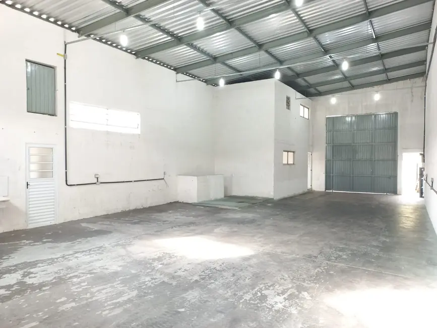 Foto 6 de Armazém / Galpão para alugar, 180m2 em Parque Ipê, São Paulo - SP