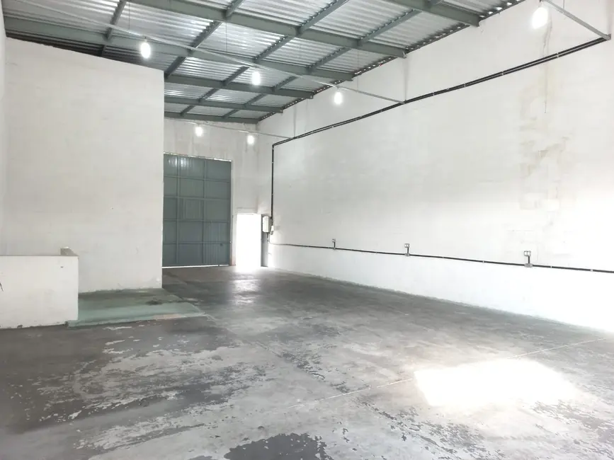 Foto 4 de Armazém / Galpão para alugar, 180m2 em Parque Ipê, São Paulo - SP