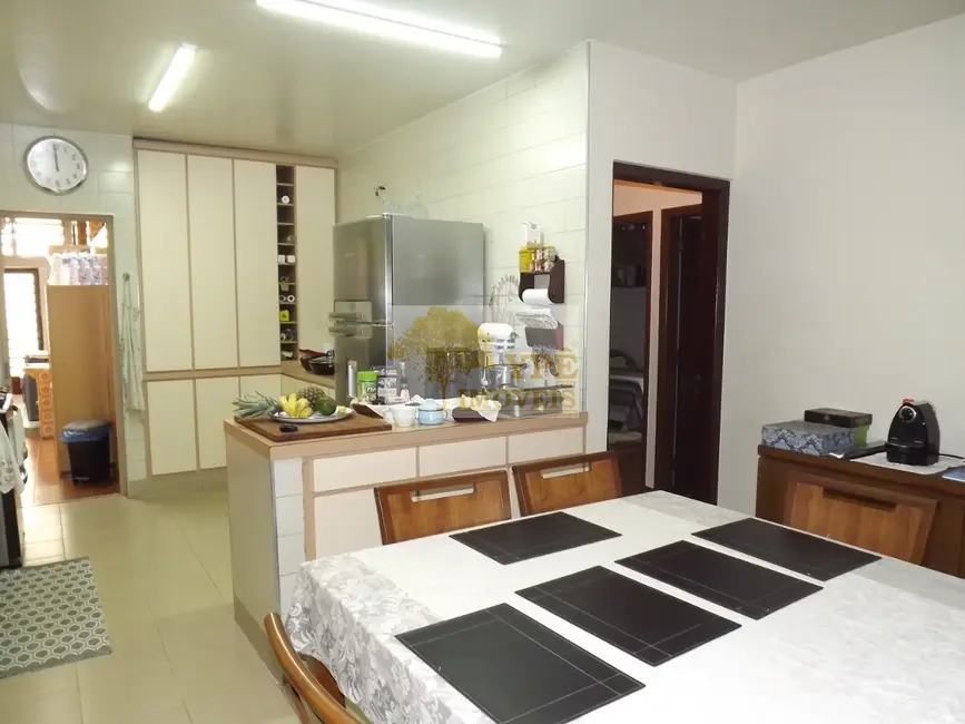 Foto 6 de Casa com 3 quartos à venda, 259m2 em Jardim Jussara, São Paulo - SP