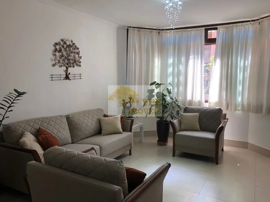 Casa de Condomínio com 3 quartos à venda, 200m2 em Granja Viana, Cotia - SP - imagem 1 Foto 1 de Casa de Condomínio com 3 quartos à venda, 200m2 em Granja Viana, Cotia - SP