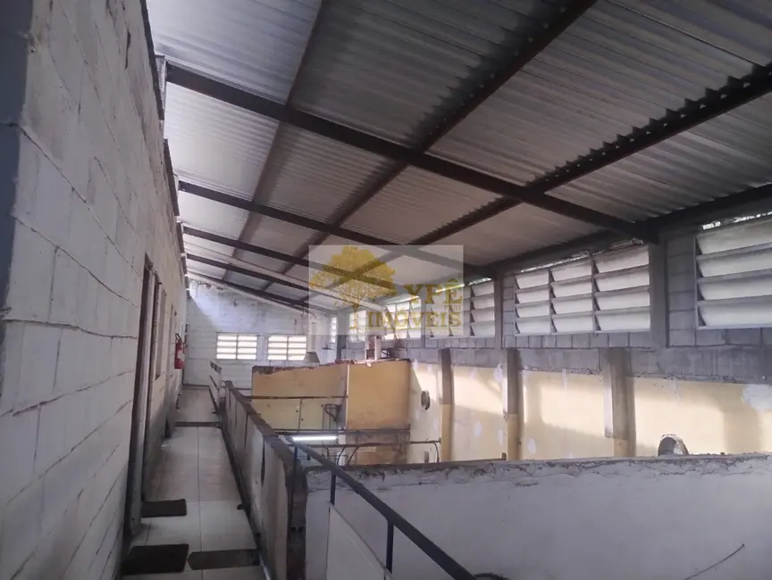 Foto 1 de Armazém / Galpão à venda, 300m2 em Jardim Monte Alegre, São Paulo - SP