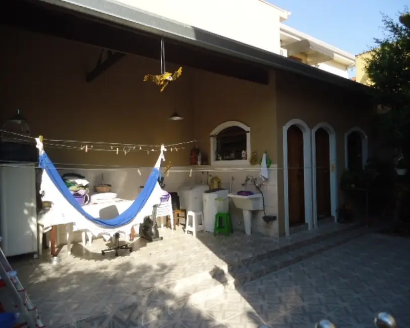 Foto 8 de Casa com 4 quartos à venda, 210m2 em Parque Ipê, São Paulo - SP