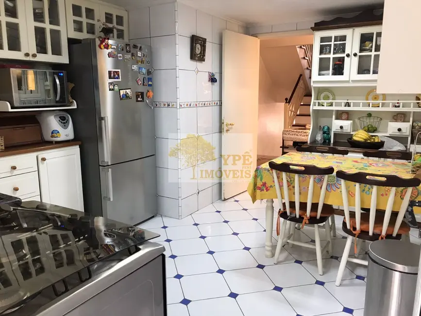 Foto 9 de Casa de Condomínio com 4 quartos à venda e para alugar, 260m2 em Jardim Lúcia, São Paulo - SP