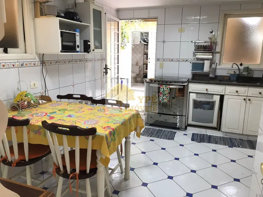 Foto 8 de Casa de Condomínio com 4 quartos à venda e para alugar, 260m2 em Jardim Lúcia, São Paulo - SP