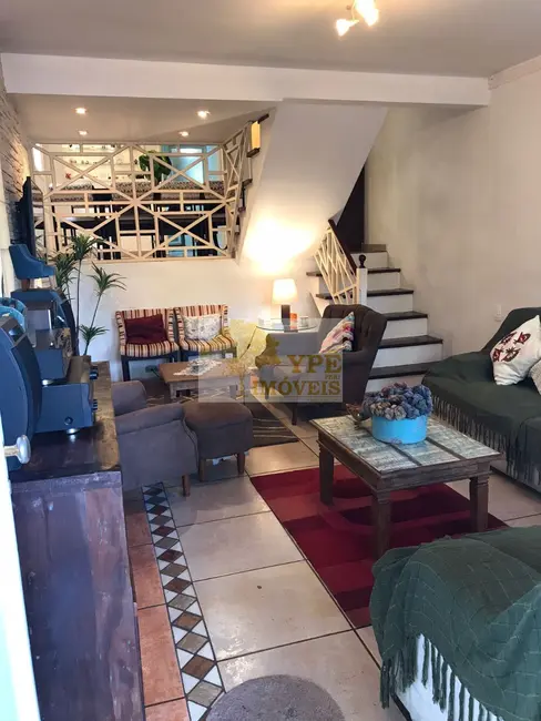 Foto 2 de Casa de Condomínio com 4 quartos à venda e para alugar, 260m2 em Jardim Lúcia, São Paulo - SP