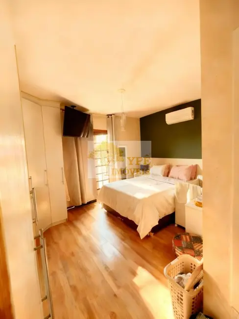 Foto 8 de Casa com 3 quartos à venda, 150m2 em Parque Ipê, São Paulo - SP