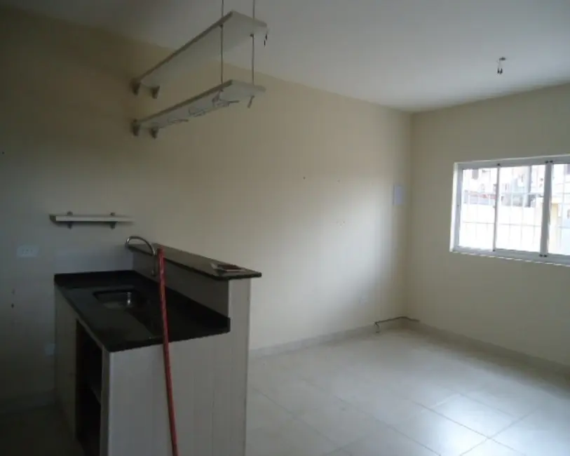 Foto 6 de Casa com 1 quarto para alugar, 60m2 em Parque Ipê, São Paulo - SP